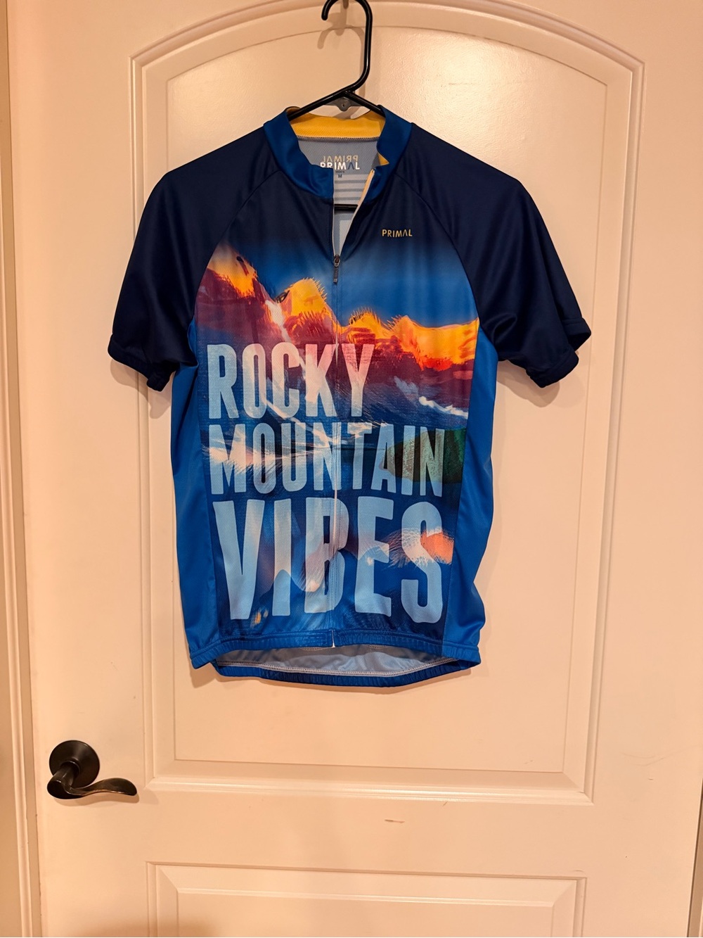 Primal Rocky Mountain Vibes Men's Cycling Jersey RMNP Souvenir size M EUC